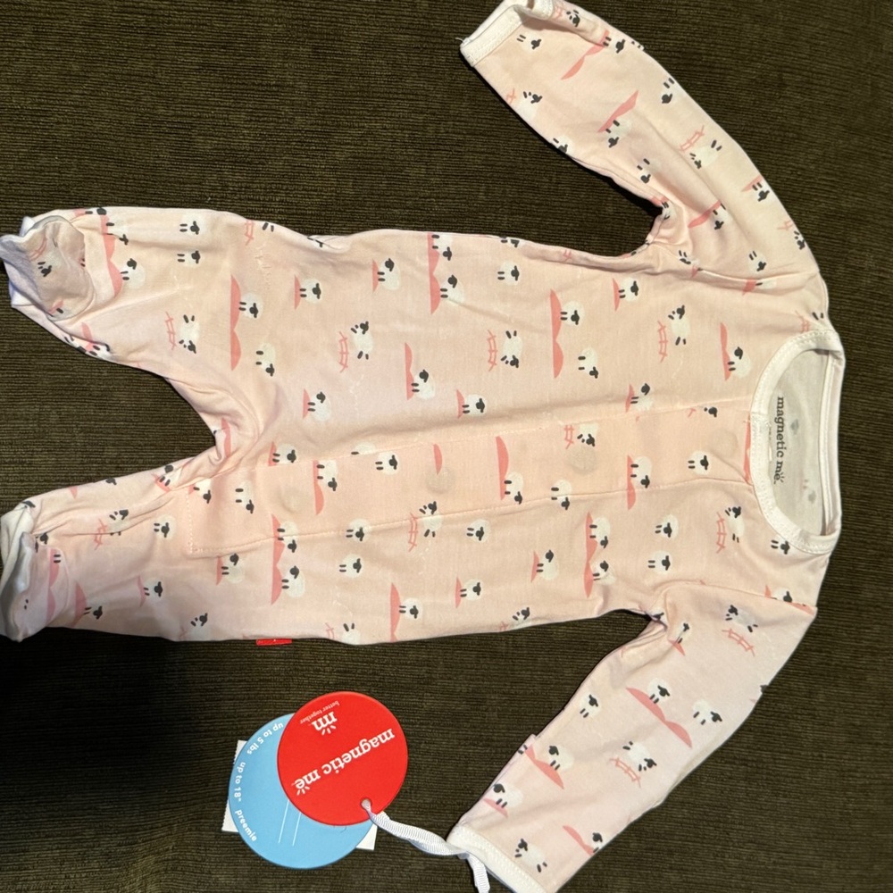 NWT Magnetic Me Sheep Footie